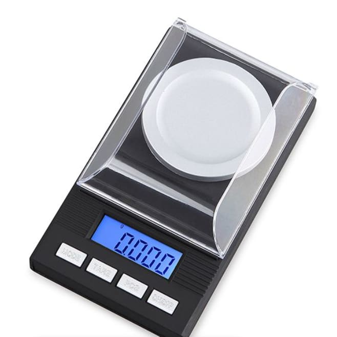 DIGITAL MINI SCALE WITH TWEEZER IN BLACK CASE - 50G