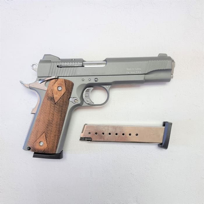 Kuzey 911 Blank Firing Signal Gun - smoked with wooden Grip